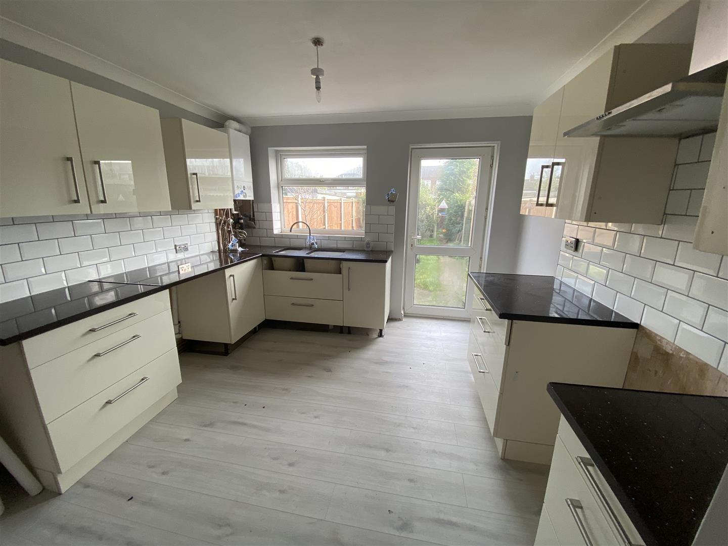 Lamorna Avenue, Hull Urban Property